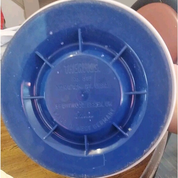 Vintage Thermos Sheree Carafe # 810 White Navy Blue Glass Lined West Germany - Picture 10 of 10